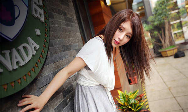 安宁想找一个女性生孩子给报酬-｛找个女人生孩子多少钱｝